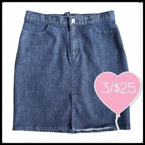 ⭐3/$25⭐ Gap Women's Stretch Jean Skirt With Pockets Size 10